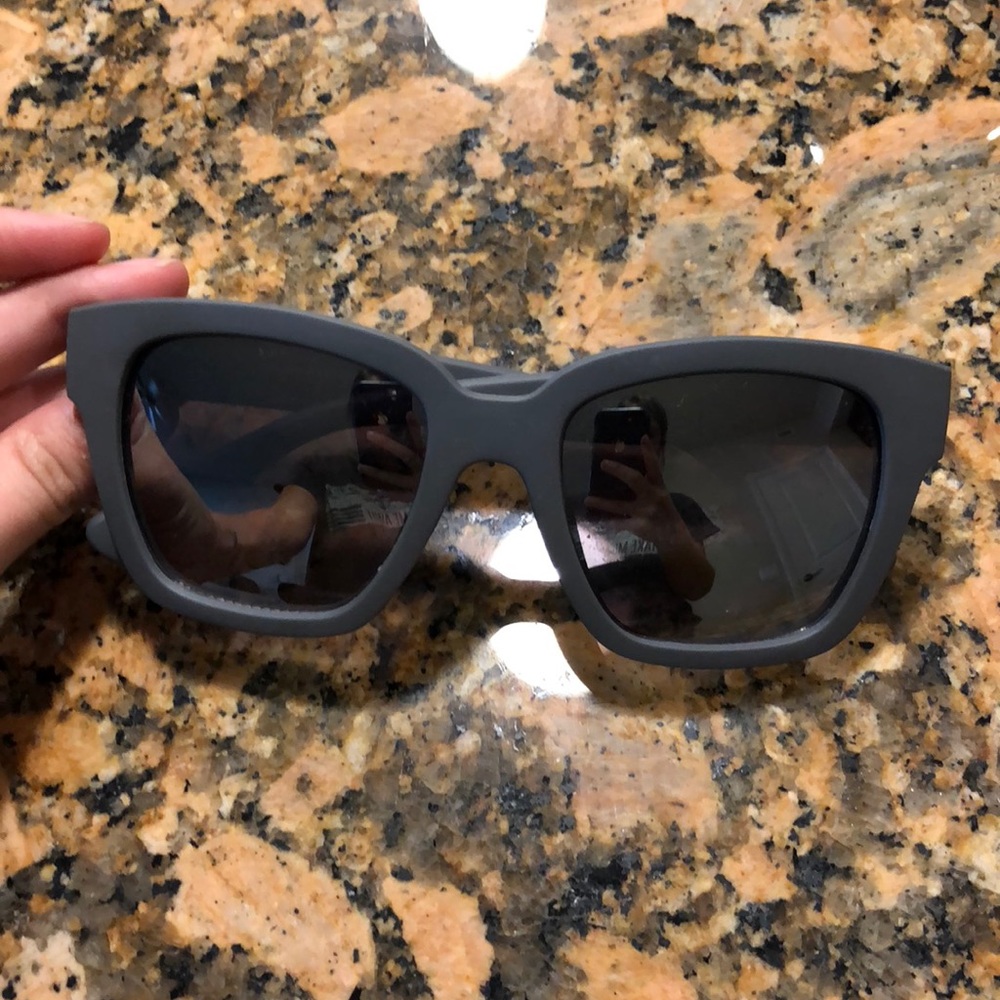 Quay reflective sunglasses Neerim